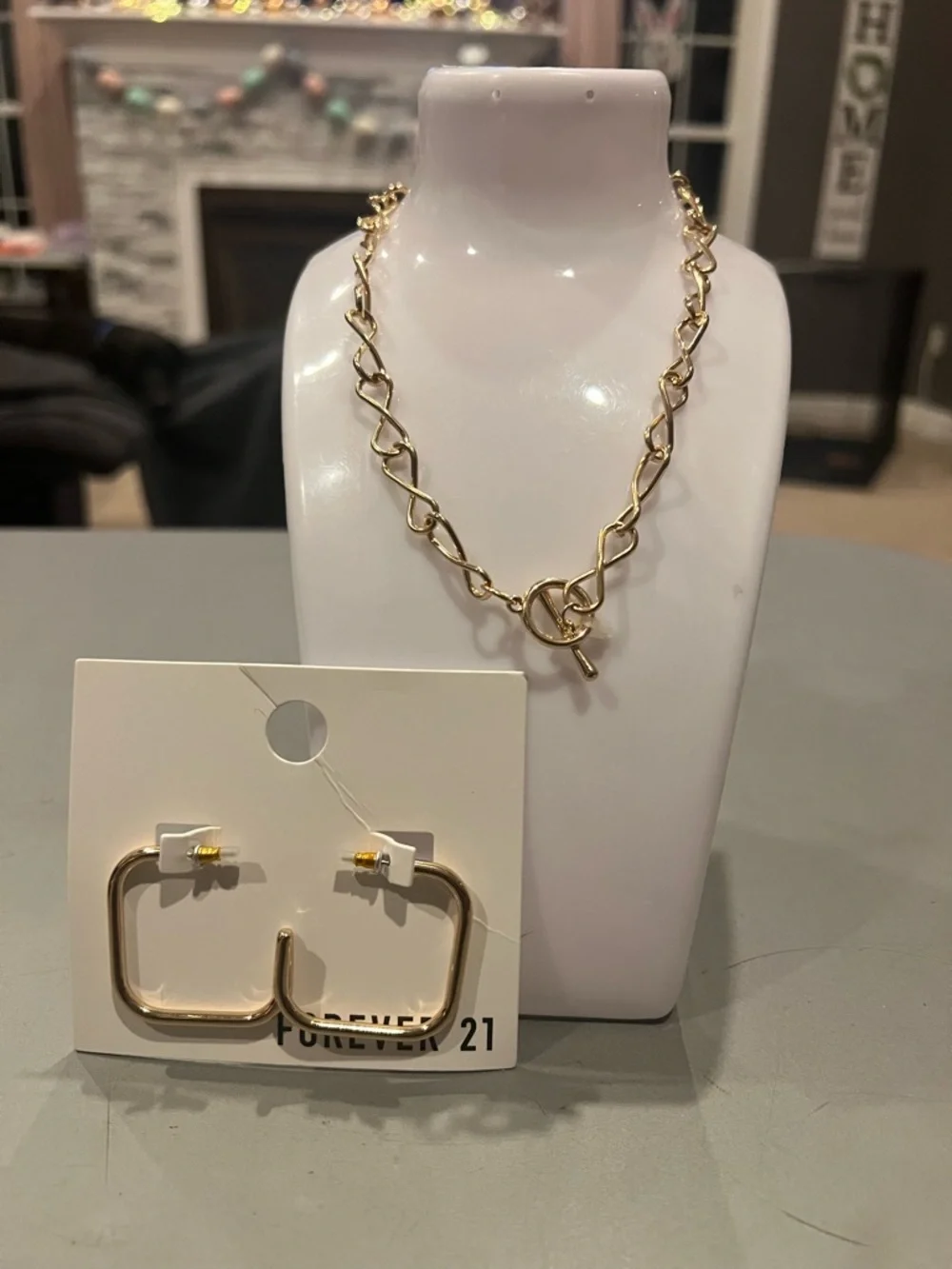 Forever 21 NWT Gold Toggle Link Necklace – Women’s Jewelry